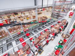 Czy kompletacja zamówień w magazynie dla e-commerce może być prostsza