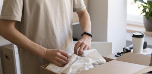 Bezpieczne pakowanie wrażliwych produktów w e-commerce