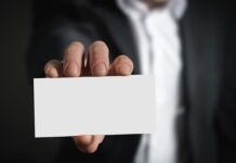 Na czym polega specyfikacja algorytmu?